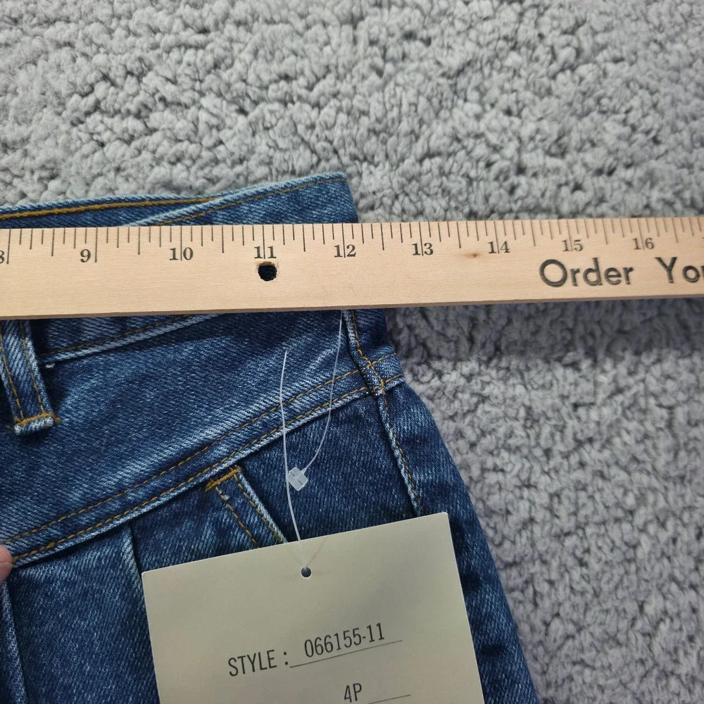 Vintage Bill Blass Petites High Waisted Pleated Tapered Jeans 4P New Moon 066155